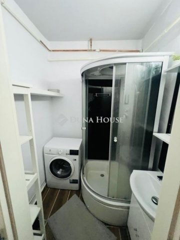 Eladó panellakás, Budapesten, III. kerületben 74 M Ft, 2 szobás