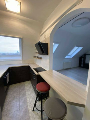 Kiadó téglalakás, albérlet, Győrött 180 E Ft / hó, 2 szobás