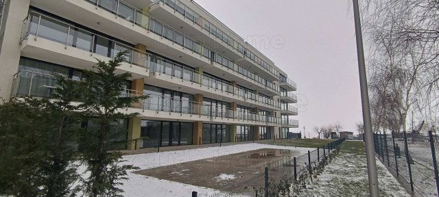 Eladó téglalakás, Siófokon 85.5 M Ft, 2 szobás