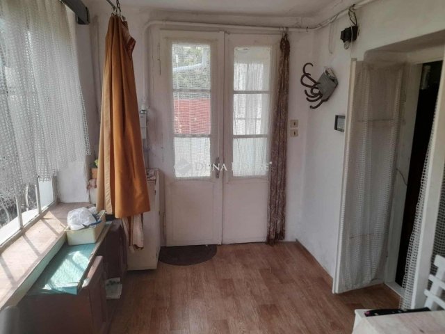 Eladó családi ház, Szentesen 15 M Ft, 3 szobás