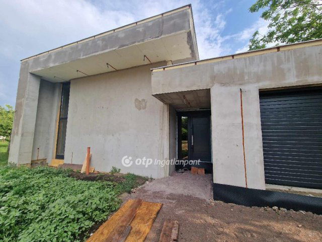 Eladó családi ház, Hajdúszoboszlón 260 M Ft, 3 szobás