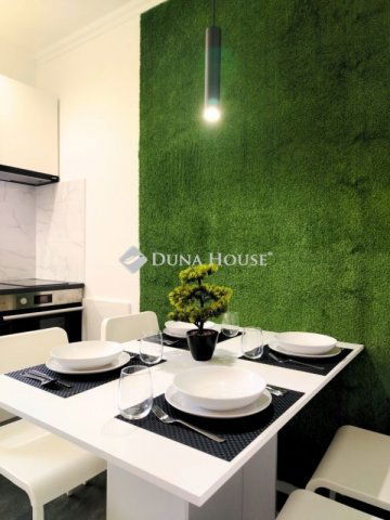 Kiadó téglalakás, albérlet, Debrecenben 240 E Ft / hó, 3 szobás