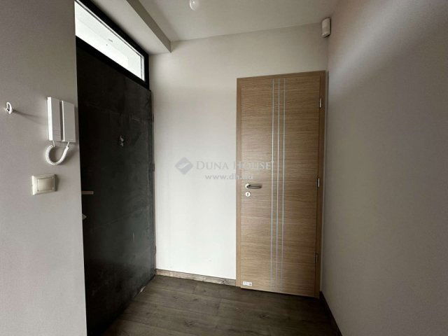 Eladó ikerház, Balatonvilágoson 175.9 M Ft, 4 szobás