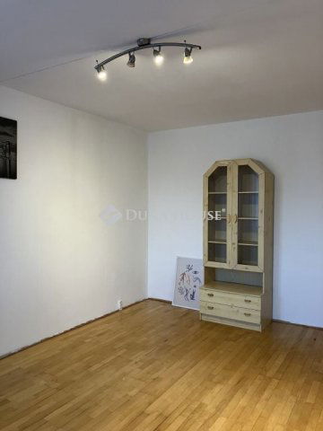 Eladó panellakás, Győrött, Teleki László utcában 67.563 M Ft