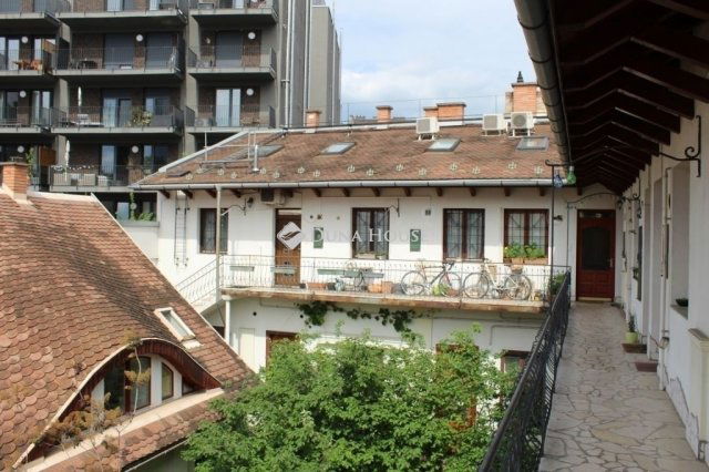 Eladó téglalakás, Budapesten, VIII. kerületben 98 M Ft, 3 szobás