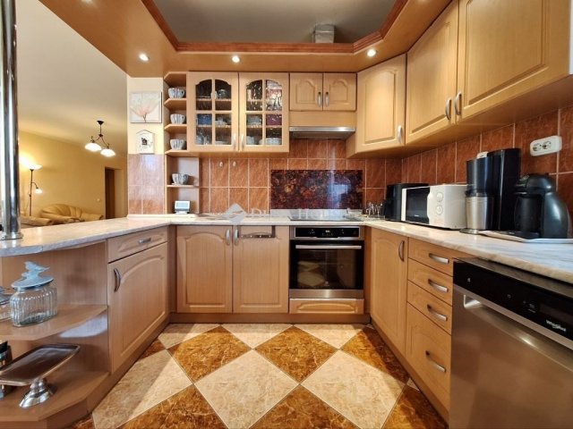 Eladó családi ház, Győrújbaráton 126.9 M Ft, 4 szobás