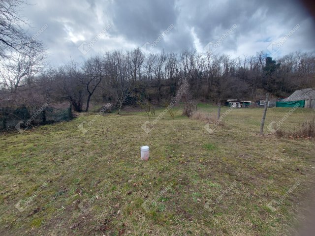 Eladó telek, Bakonypéterden 8 M Ft / költözzbe.hu
