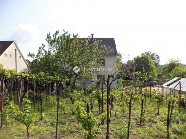 Eladó családi ház, Székesfehérvárott 68.9 M Ft, 4 szobás