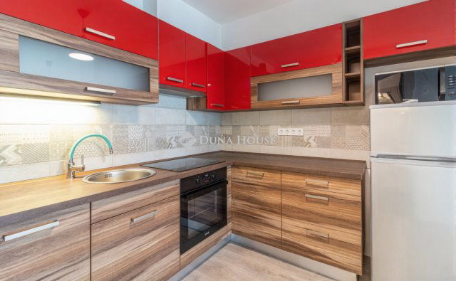 Eladó téglalakás, Budapesten, IX. kerületben 93.9 M Ft, 2 szobás