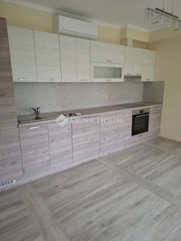 Kiadó téglalakás, albérlet, Szekszárdon 280 E Ft / hó