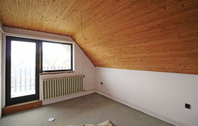 Eladó családi ház, Dombóváron 31.5 M Ft, 5 szobás