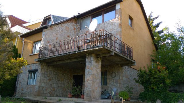 Eladó családi ház, Ürömön 179 M Ft, 8 szobás