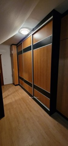 Eladó családi ház, Nyíregyházán 145 M Ft, 7 szobás