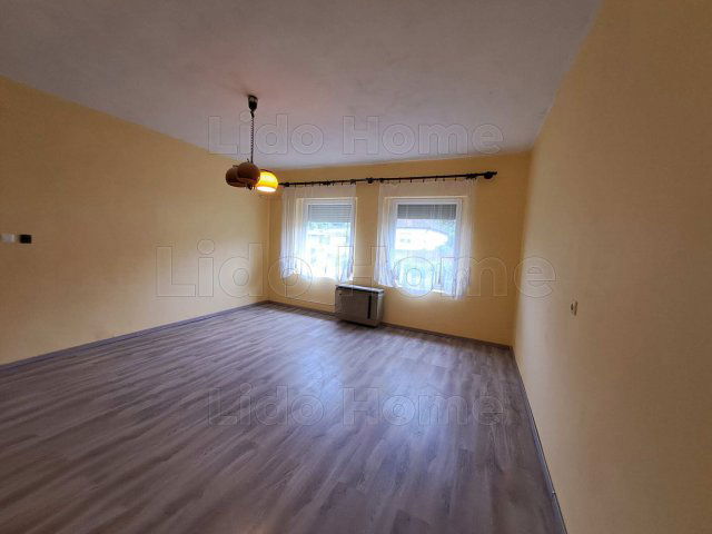 Eladó családi ház, Bázakerettyén 11.5 M Ft, 7 szobás