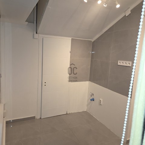 Kiadó ipari ingatlan, Budapesten, V. kerületben 300 E Ft / hó