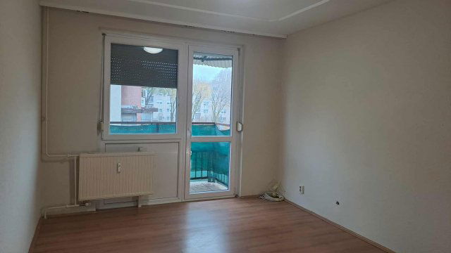 Eladó panellakás, Nyíregyházán 38.7 M Ft, 2 szobás