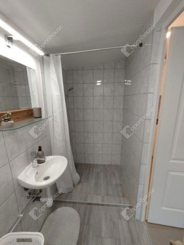 Eladó családi ház, Győrött 29.9 M Ft, 1 szobás