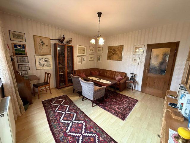 Eladó családi ház, Pomázon 110 M Ft, 6 szobás