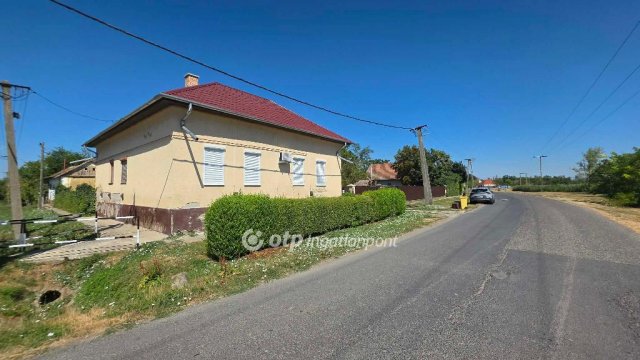 Eladó családi ház, Kabán 28.5 M Ft, 2+1 szobás