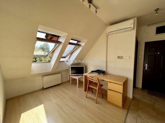 Eladó téglalakás, Budapesten, III. kerületben 69.9 M Ft