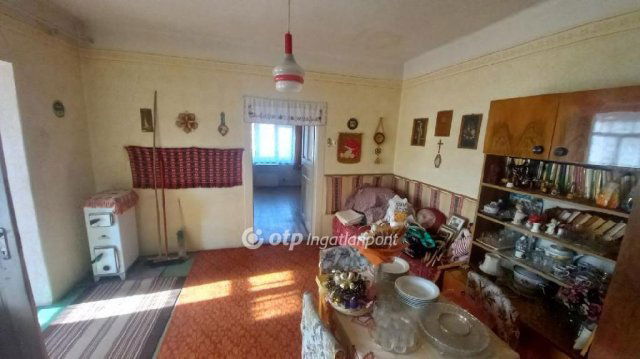 Eladó családi ház, Somoskőújfalun 14.8 M Ft, 4 szobás