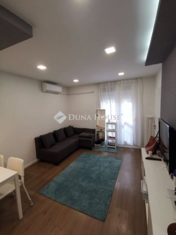 Eladó panellakás, Pécsett 47 M Ft, 2 szobás