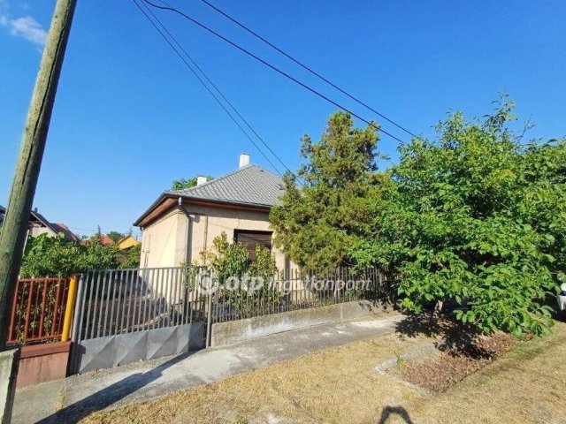 Eladó családi ház, Felsőpakonyban 69 M Ft, 2+1 szobás