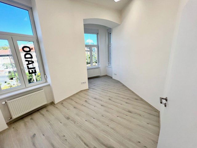 Eladó téglalakás, Budapesten, II. kerületben 215 M Ft, 4 szobás