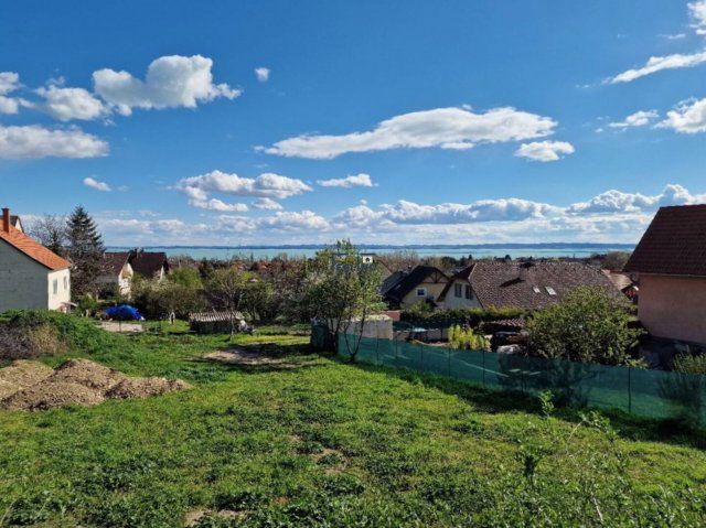 Eladó telek, Alsóörsön 85 M Ft / költözzbe.hu
