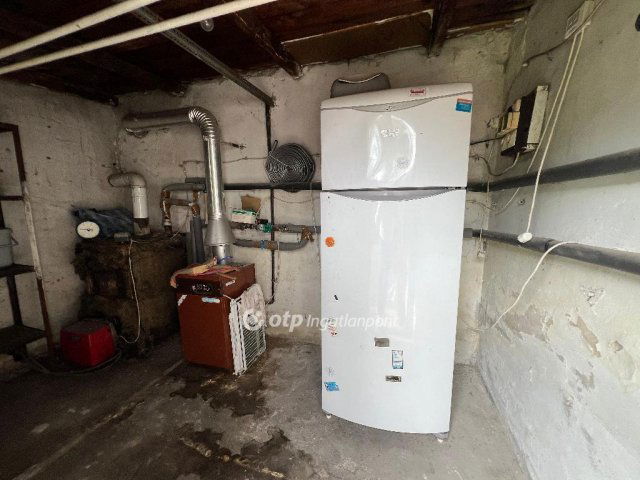 Eladó családi ház, Budapesten, III. kerületben 139.9 M Ft