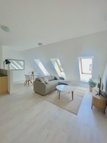 Eladó téglalakás, Budapesten, VII. kerületben 89 M Ft