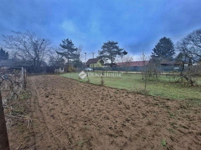 Eladó telek, Fóton 37.5 M Ft / költözzbe.hu
