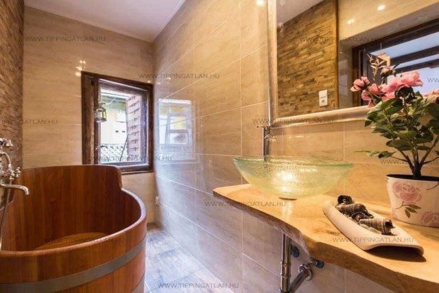 Eladó téglalakás, Budapesten, VII. kerületben, Garay téren