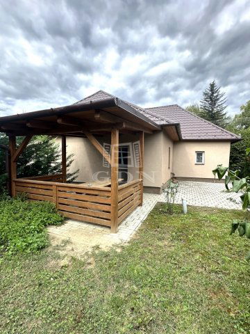 Eladó családi ház, Orcin 59.9 M Ft, 3 szobás