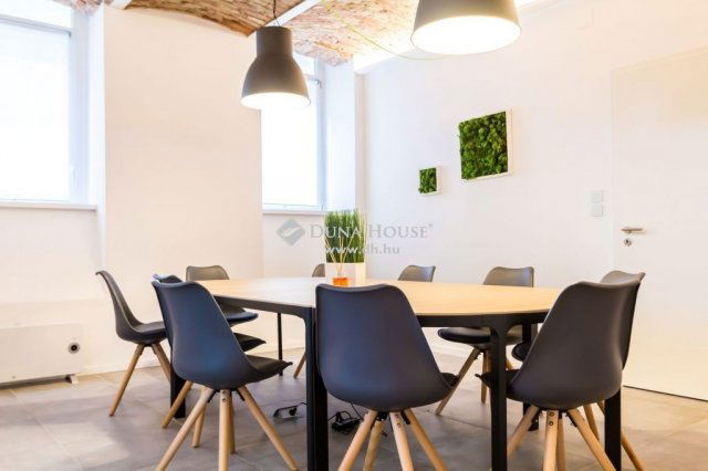 Eladó iroda, Budapesten, VII. kerületben 130 M Ft, 6 szobás