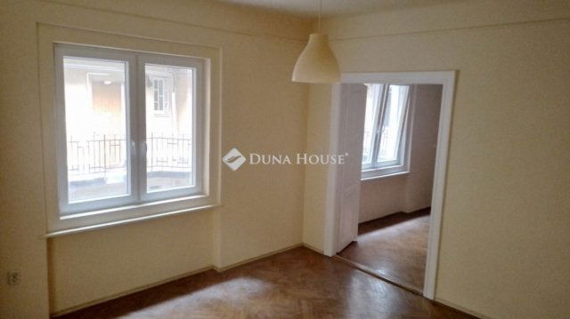 Eladó téglalakás, Budapesten, VIII. kerületben 77 M Ft
