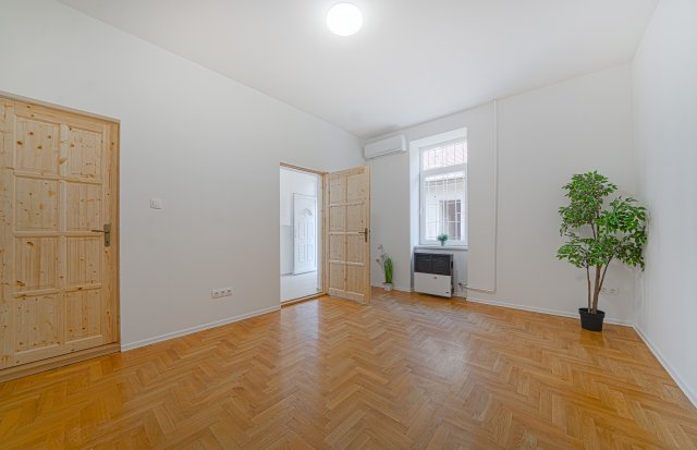 Eladó téglalakás, Budapesten, VIII. kerületben, Magdolna utcában