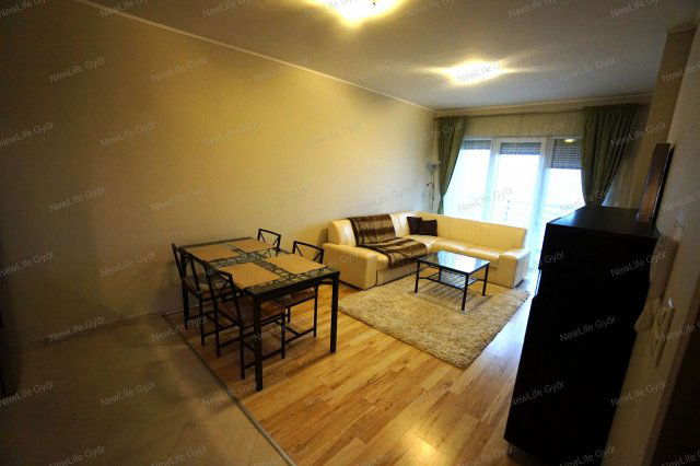 Kiadó téglalakás, albérlet, Győrött 210 E Ft / hó, 2 szobás