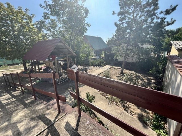 Eladó családi ház, Kecskeméten 99.9 M Ft, 9 szobás