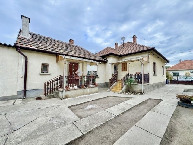 Eladó családi ház, Üllőn 89.9 M Ft, 4 szobás