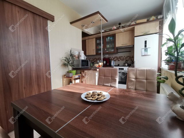 Eladó téglalakás, Nagykanizsán 32 M Ft, 2 szobás