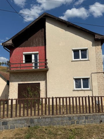 Eladó családi ház, Etesen 30 M Ft, 10+2 szobás