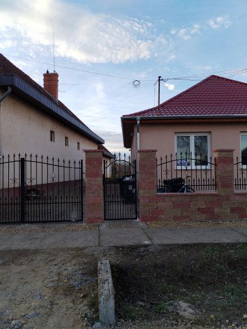 Eladó családi ház, Hajdúszoboszlón 64.9 M Ft, 3 szobás