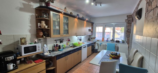 Eladó családi ház, Debrecenben 133 M Ft, 5 szobás