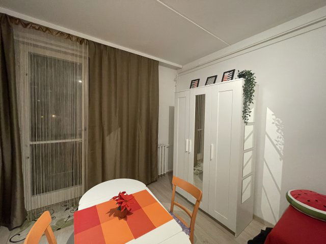 Kiadó panellakás, albérlet, Miskolcon, Mednyánszky László utcában