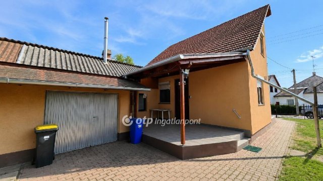 Eladó családi ház, Püspökladányban 64.9 M Ft, 5+1 szobás