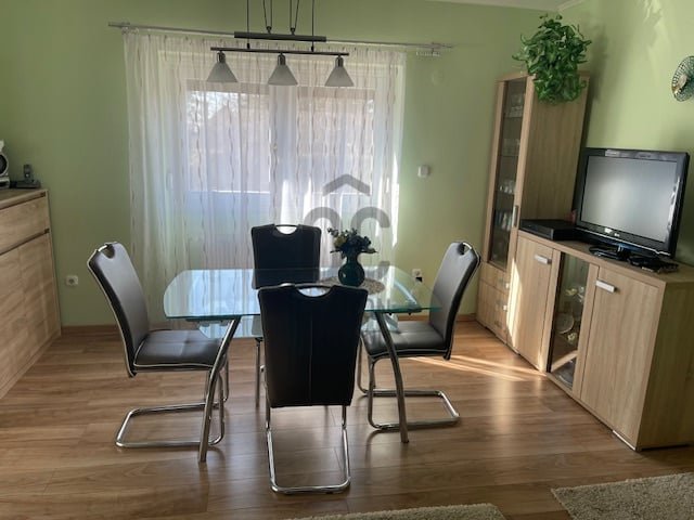 Eladó családi ház, Budakeszin 109.8 M Ft, 4 szobás