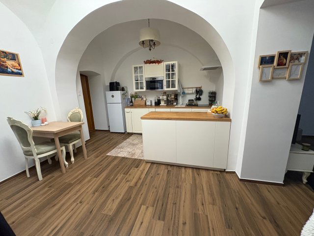 Eladó téglalakás, Székesfehérvárott 66.9 M Ft, 2 szobás