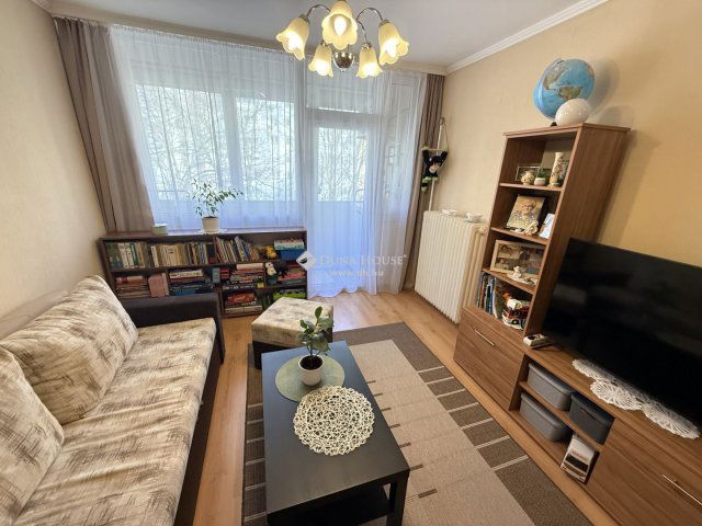 Eladó panellakás, Pécsett, Berek utcában 45.9 M Ft, 2+1 szobás