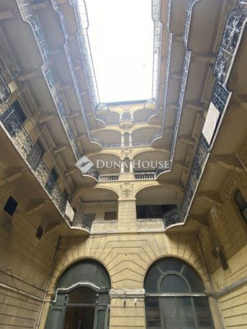 Eladó téglalakás, Budapesten, VII. kerületben 64 M Ft, 2 szobás